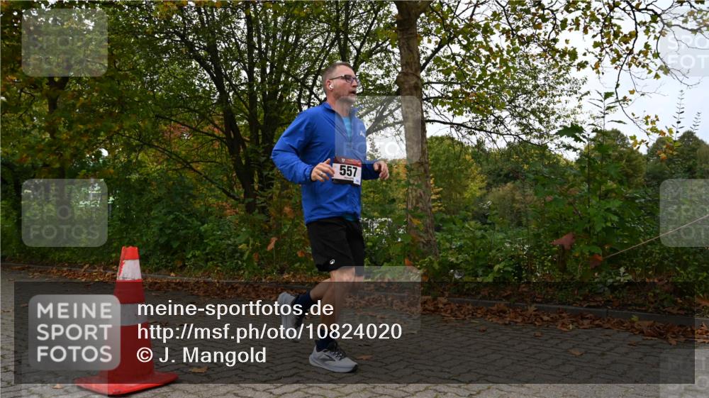 11.10.2026 - Bramfelder Halbmarathon 2026 J. Mangold http://msf.ph/oto/10824020 11.10.2026 10:38:44 Laufen 557 meine-sportfotos.de