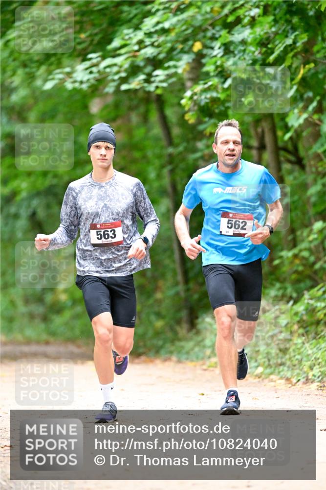 11.10.2026 - Bramfelder Halbmarathon 2026 Dr. Thomas Lammeyer http://msf.ph/oto/10824040 11.10.2026 10:40:07 Laufen 563, 562, 65 meine-sportfotos.de