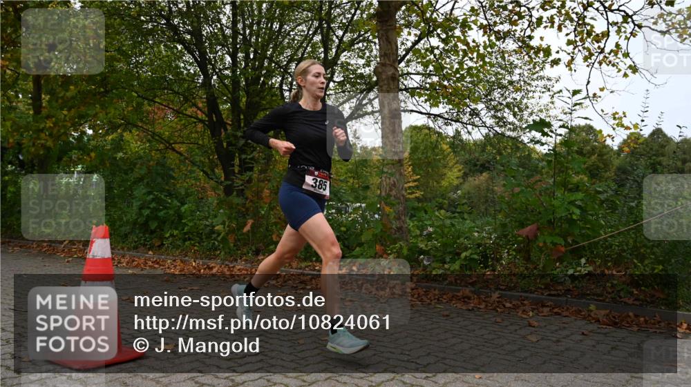 11.10.2026 - Bramfelder Halbmarathon 2026 J. Mangold http://msf.ph/oto/10824061 11.10.2026 10:39:25 Laufen 385 meine-sportfotos.de