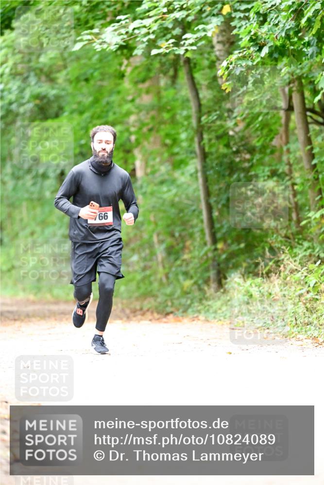11.10.2026 - Bramfelder Halbmarathon 2026 Dr. Thomas Lammeyer http://msf.ph/oto/10824089 11.10.2026 10:41:16 Laufen 66 meine-sportfotos.de