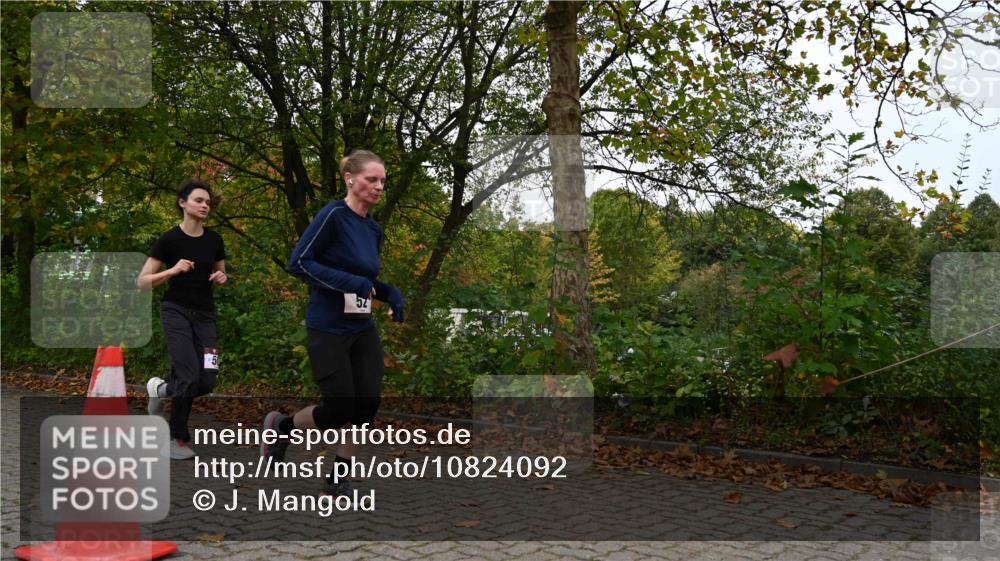 11.10.2026 - Bramfelder Halbmarathon 2026 J. Mangold http://msf.ph/oto/10824092 11.10.2026 10:40:06 Laufen 52, 506 meine-sportfotos.de