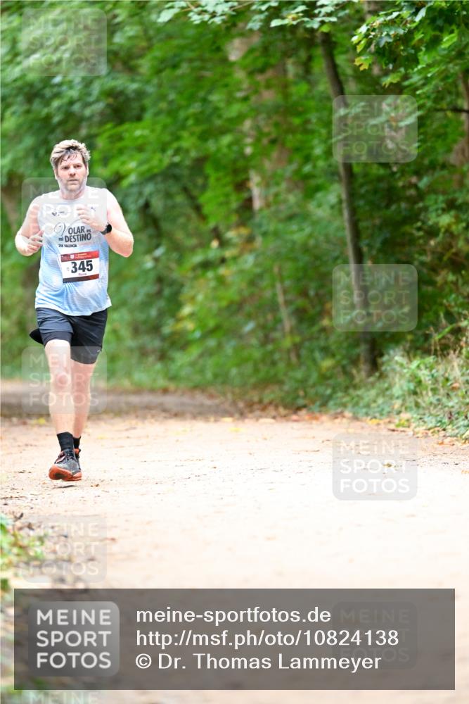 11.10.2026 - Bramfelder Halbmarathon 2026 Dr. Thomas Lammeyer http://msf.ph/oto/10824138 11.10.2026 10:41:29 Laufen 21, 345 meine-sportfotos.de