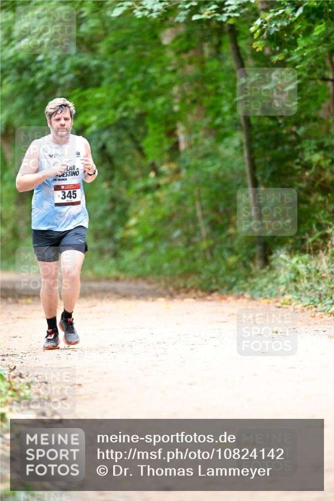11.10.2026 - Bramfelder Halbmarathon 2026 Dr. Thomas Lammeyer http://msf.ph/oto/10824142 11.10.2026 10:41:29 Laufen 21, 345 meine-sportfotos.de