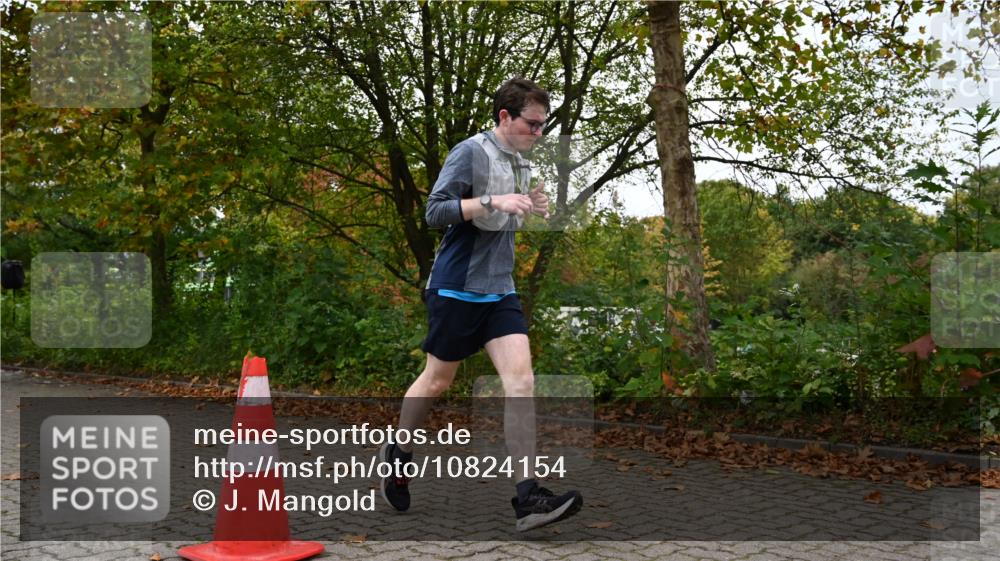 11.10.2026 - Bramfelder Halbmarathon 2026 J. Mangold http://msf.ph/oto/10824154 11.10.2026 10:40:58 Laufen 205, 293, 783, 784 meine-sportfotos.de
