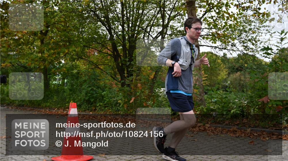 11.10.2026 - Bramfelder Halbmarathon 2026 J. Mangold http://msf.ph/oto/10824156 11.10.2026 10:40:58 Laufen 205, 293, 783, 784 meine-sportfotos.de
