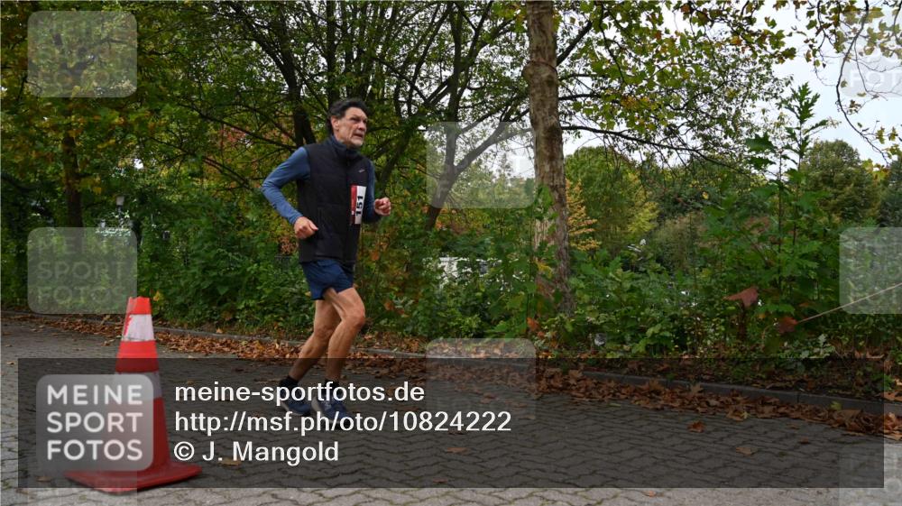 11.10.2026 - Bramfelder Halbmarathon 2026 J. Mangold http://msf.ph/oto/10824222 11.10.2026 10:42:00 Laufen 151, 585, 635 meine-sportfotos.de