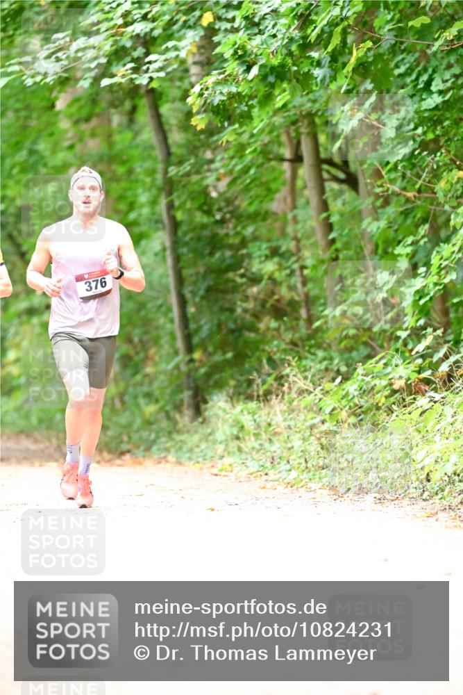11.10.2026 - Bramfelder Halbmarathon 2026 Dr. Thomas Lammeyer http://msf.ph/oto/10824231 11.10.2026 10:41:47 Laufen 376 meine-sportfotos.de
