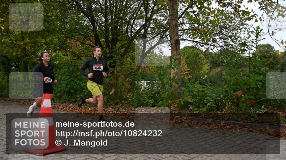 11.10.2026 - Bramfelder Halbmarathon 2026 J. Mangold http://msf.ph/oto/10824232 11.10.2026 10:42:01 Laufen 151, 585, 635 meine-sportfotos.de