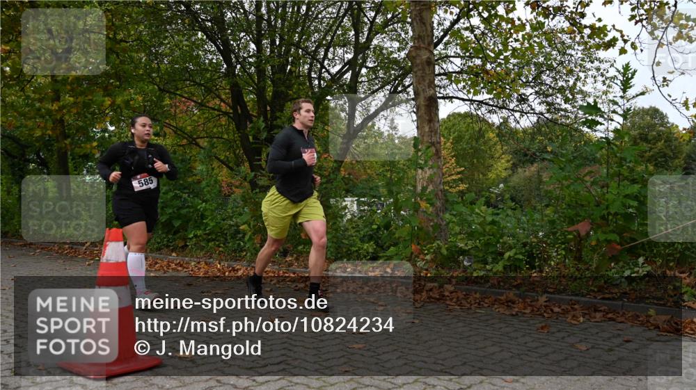 11.10.2026 - Bramfelder Halbmarathon 2026 J. Mangold http://msf.ph/oto/10824234 11.10.2026 10:42:01 Laufen 151, 585, 635 meine-sportfotos.de