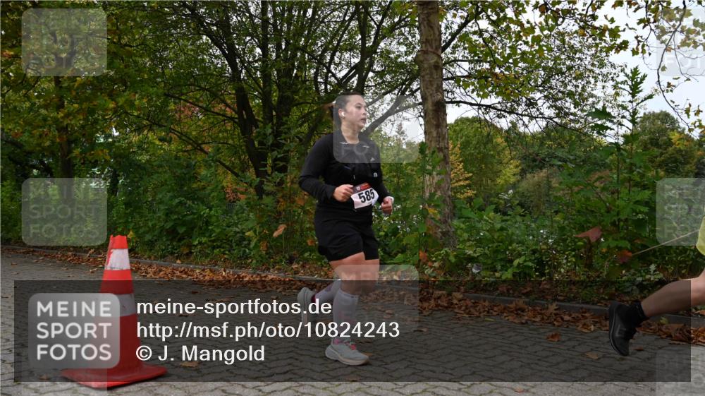 11.10.2026 - Bramfelder Halbmarathon 2026 J. Mangold http://msf.ph/oto/10824243 11.10.2026 10:42:02 Laufen 151, 585, 635 meine-sportfotos.de