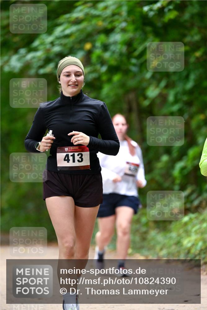 11.10.2026 - Bramfelder Halbmarathon 2026 Dr. Thomas Lammeyer http://msf.ph/oto/10824390 11.10.2026 10:42:39 Laufen 35, 413 meine-sportfotos.de