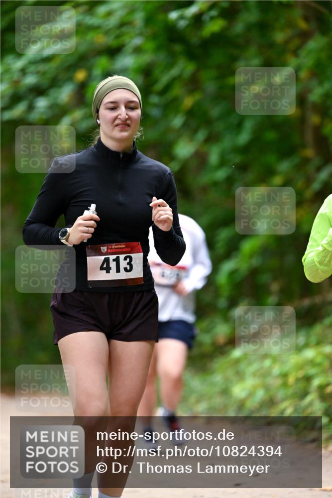 11.10.2026 - Bramfelder Halbmarathon 2026 Dr. Thomas Lammeyer http://msf.ph/oto/10824394 11.10.2026 10:42:39 Laufen 413 meine-sportfotos.de