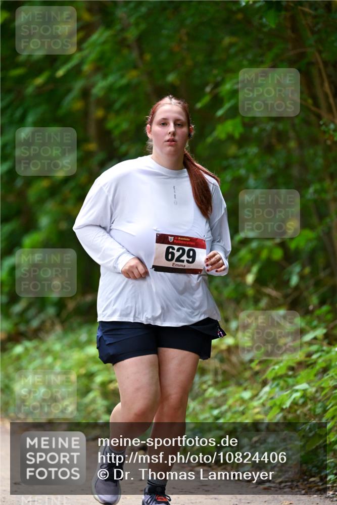 11.10.2026 - Bramfelder Halbmarathon 2026 Dr. Thomas Lammeyer http://msf.ph/oto/10824406 11.10.2026 10:42:42 Laufen 35, 629 meine-sportfotos.de