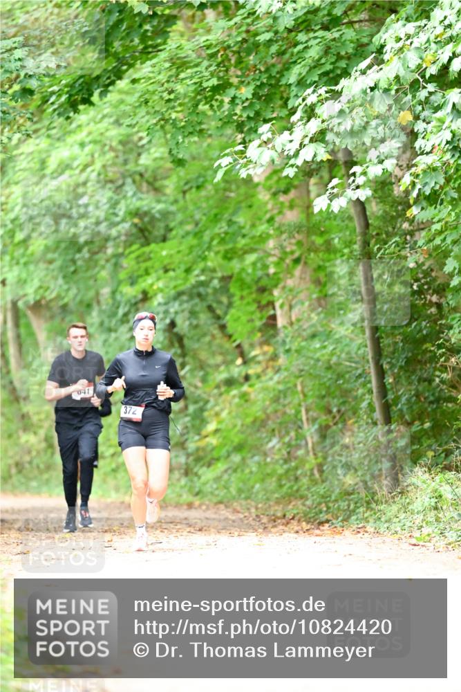 11.10.2026 - Bramfelder Halbmarathon 2026 Dr. Thomas Lammeyer http://msf.ph/oto/10824420 11.10.2026 10:42:53 Laufen 041, 372 meine-sportfotos.de