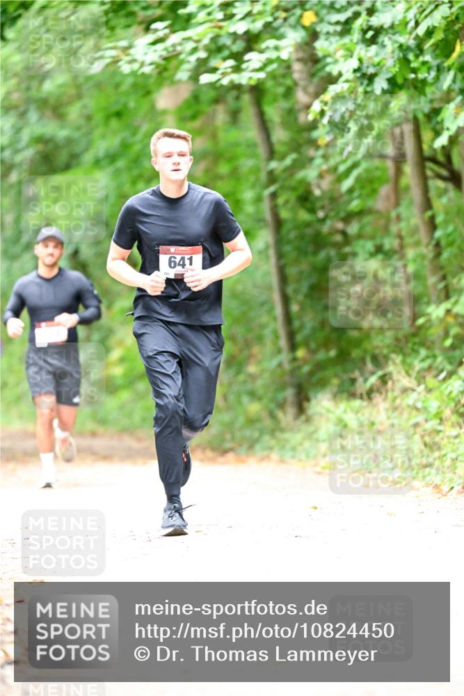 11.10.2026 - Bramfelder Halbmarathon 2026 Dr. Thomas Lammeyer http://msf.ph/oto/10824450 11.10.2026 10:42:58 Laufen 641 meine-sportfotos.de