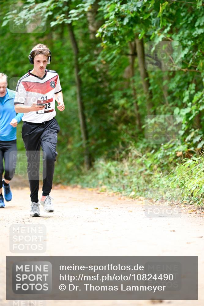 11.10.2026 - Bramfelder Halbmarathon 2026 Dr. Thomas Lammeyer http://msf.ph/oto/10824490 11.10.2026 10:43:13 Laufen 02 meine-sportfotos.de