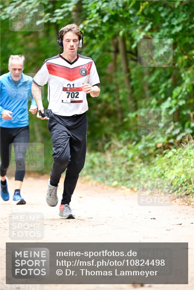 11.10.2026 - Bramfelder Halbmarathon 2026 Dr. Thomas Lammeyer http://msf.ph/oto/10824498 11.10.2026 10:43:14 Laufen 702, 6 meine-sportfotos.de