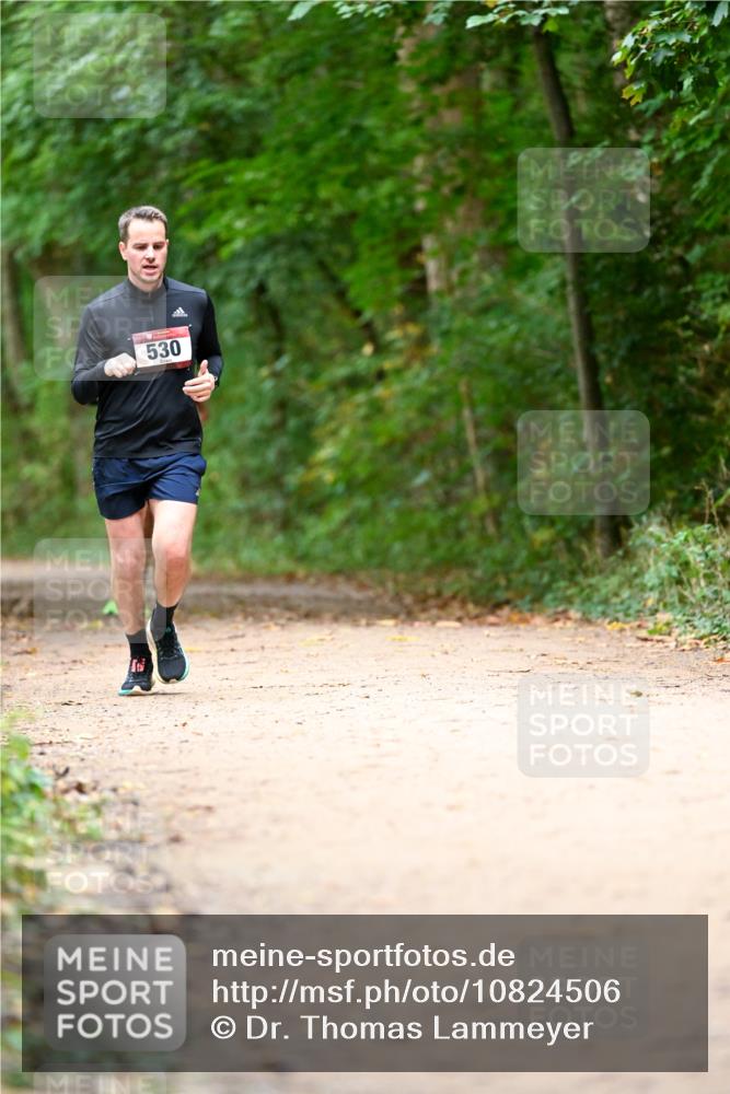 11.10.2026 - Bramfelder Halbmarathon 2026 Dr. Thomas Lammeyer http://msf.ph/oto/10824506 11.10.2026 10:43:20 Laufen 530 meine-sportfotos.de