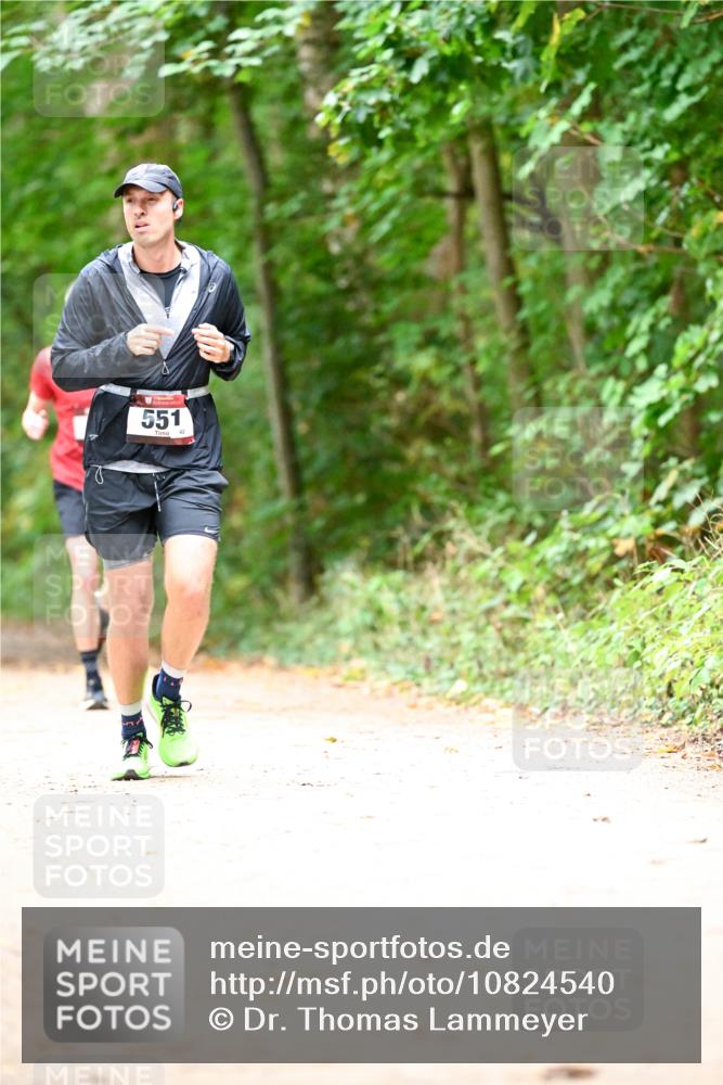 11.10.2026 - Bramfelder Halbmarathon 2026 Dr. Thomas Lammeyer http://msf.ph/oto/10824540 11.10.2026 10:43:25 Laufen 551, 42 meine-sportfotos.de
