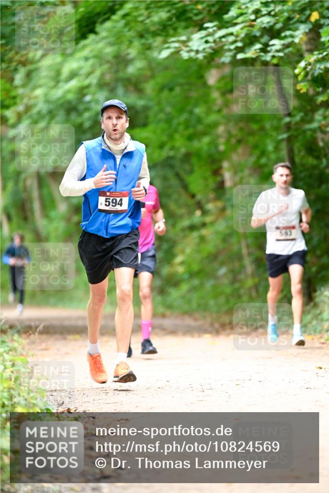 11.10.2026 - Bramfelder Halbmarathon 2026 Dr. Thomas Lammeyer http://msf.ph/oto/10824569 11.10.2026 10:43:39 Laufen 594, 22 meine-sportfotos.de
