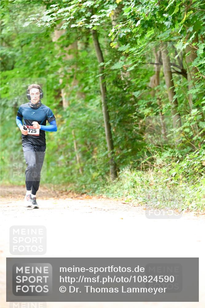 11.10.2026 - Bramfelder Halbmarathon 2026 Dr. Thomas Lammeyer http://msf.ph/oto/10824590 11.10.2026 10:43:50 Laufen 725 meine-sportfotos.de