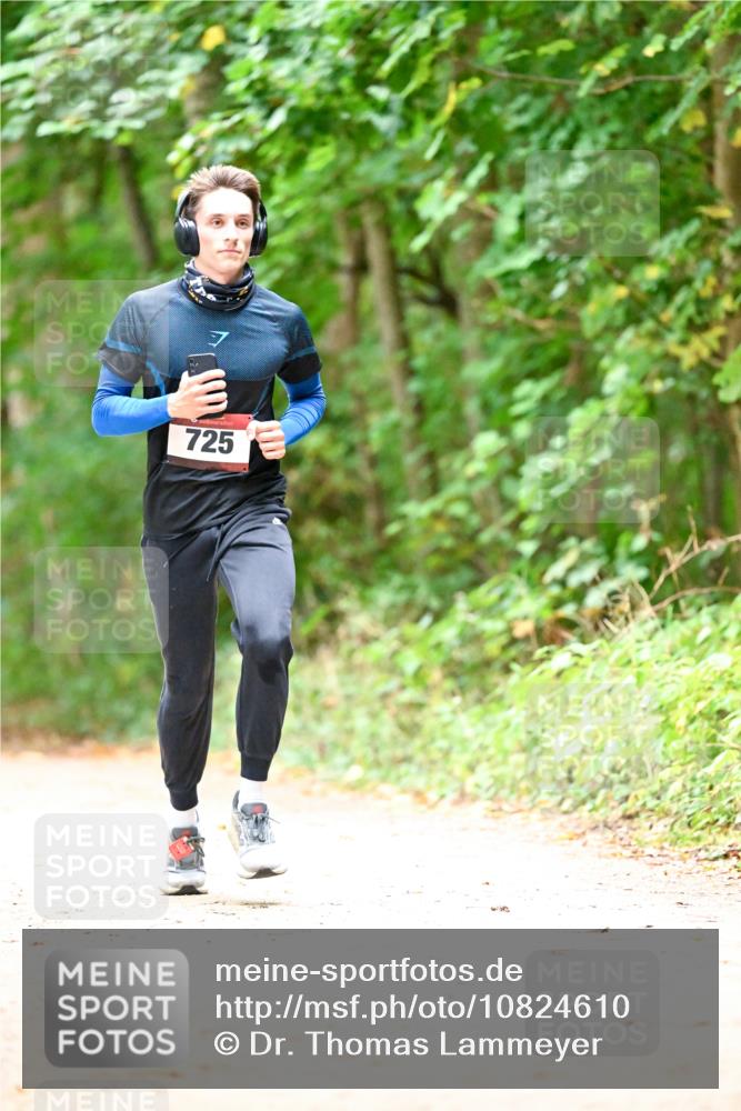11.10.2026 - Bramfelder Halbmarathon 2026 Dr. Thomas Lammeyer http://msf.ph/oto/10824610 11.10.2026 10:43:52 Laufen 725 meine-sportfotos.de