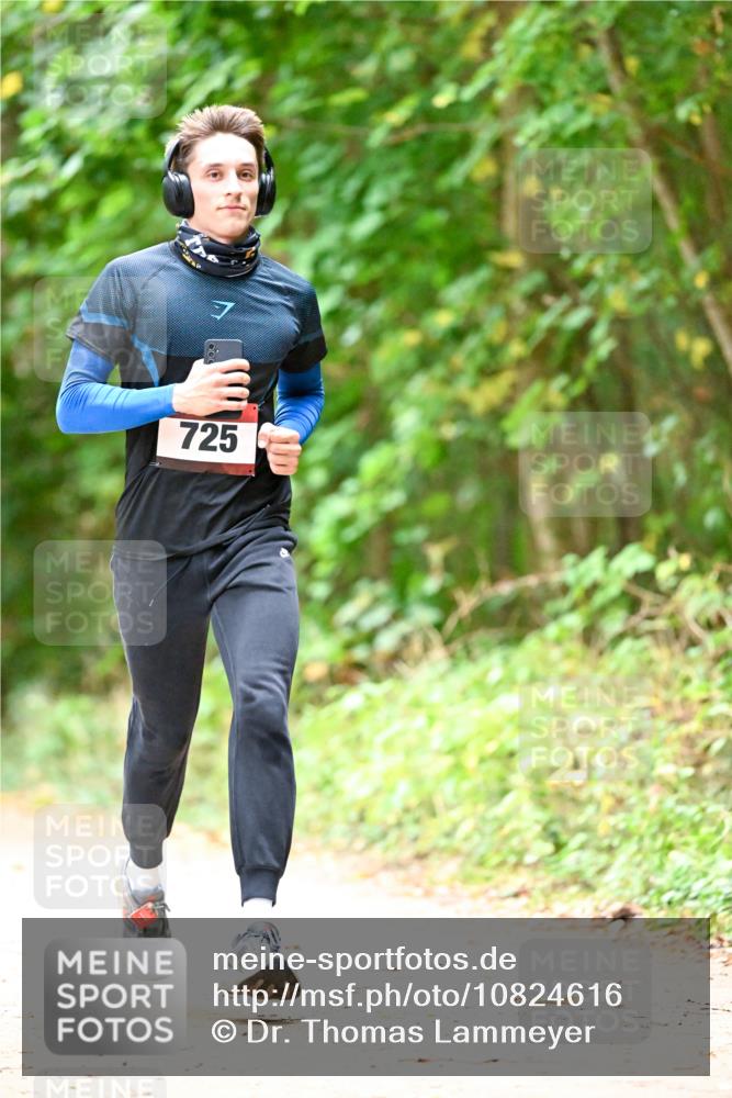11.10.2026 - Bramfelder Halbmarathon 2026 Dr. Thomas Lammeyer http://msf.ph/oto/10824616 11.10.2026 10:43:53 Laufen 725 meine-sportfotos.de