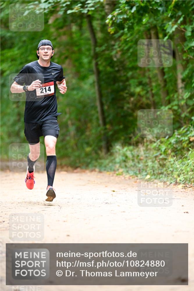 11.10.2026 - Bramfelder Halbmarathon 2026 Dr. Thomas Lammeyer http://msf.ph/oto/10824880 11.10.2026 10:45:56 Laufen 214 meine-sportfotos.de