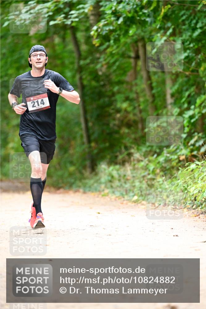11.10.2026 - Bramfelder Halbmarathon 2026 Dr. Thomas Lammeyer http://msf.ph/oto/10824882 11.10.2026 10:45:57 Laufen 214 meine-sportfotos.de