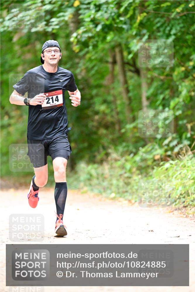 11.10.2026 - Bramfelder Halbmarathon 2026 Dr. Thomas Lammeyer http://msf.ph/oto/10824885 11.10.2026 10:45:57 Laufen 214 meine-sportfotos.de