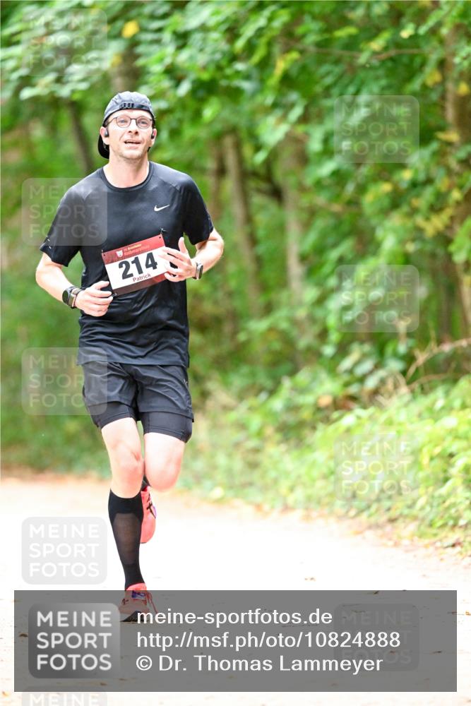 11.10.2026 - Bramfelder Halbmarathon 2026 Dr. Thomas Lammeyer http://msf.ph/oto/10824888 11.10.2026 10:45:57 Laufen 214 meine-sportfotos.de