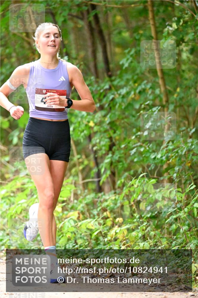 11.10.2026 - Bramfelder Halbmarathon 2026 Dr. Thomas Lammeyer http://msf.ph/oto/10824941 11.10.2026 10:46:24 Laufen  meine-sportfotos.de