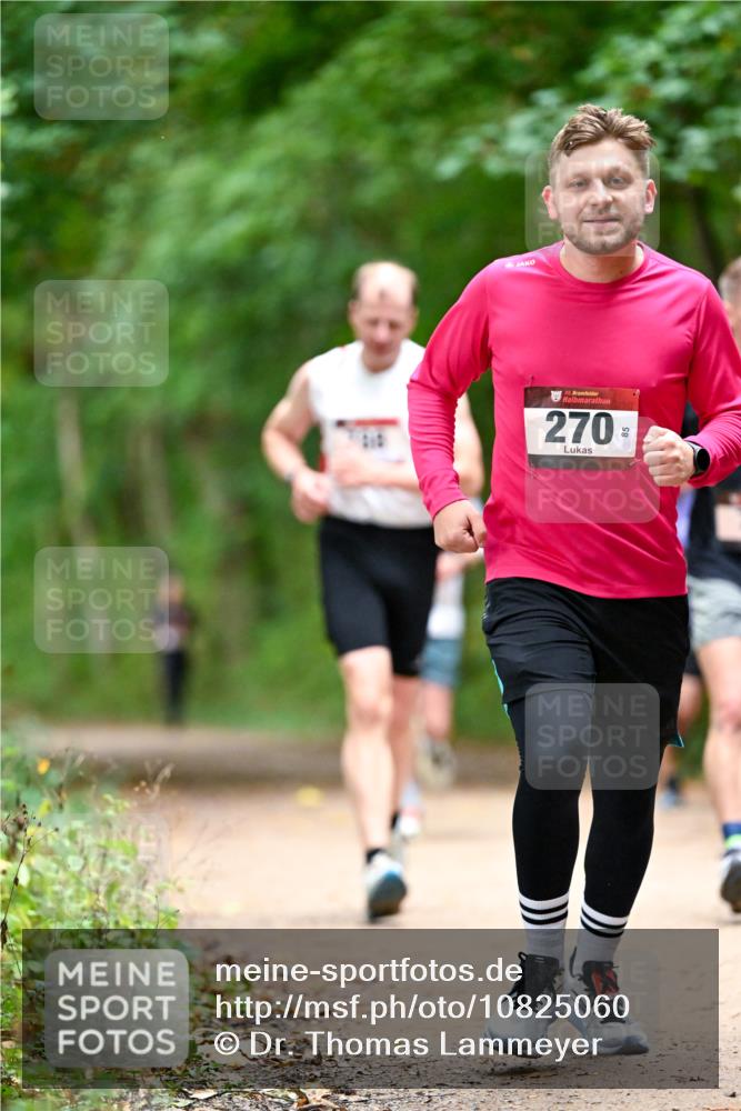 11.10.2026 - Bramfelder Halbmarathon 2026 Dr. Thomas Lammeyer http://msf.ph/oto/10825060 11.10.2026 10:47:21 Laufen 35, 270 meine-sportfotos.de