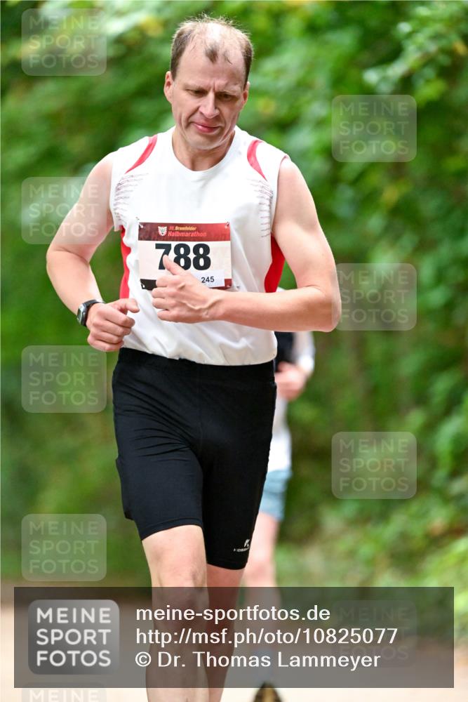 11.10.2026 - Bramfelder Halbmarathon 2026 Dr. Thomas Lammeyer http://msf.ph/oto/10825077 11.10.2026 10:47:24 Laufen 35, 788, 245 meine-sportfotos.de
