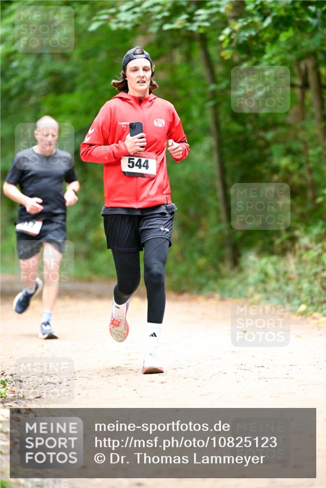 11.10.2026 - Bramfelder Halbmarathon 2026 Dr. Thomas Lammeyer http://msf.ph/oto/10825123 11.10.2026 10:47:45 Laufen 544 meine-sportfotos.de