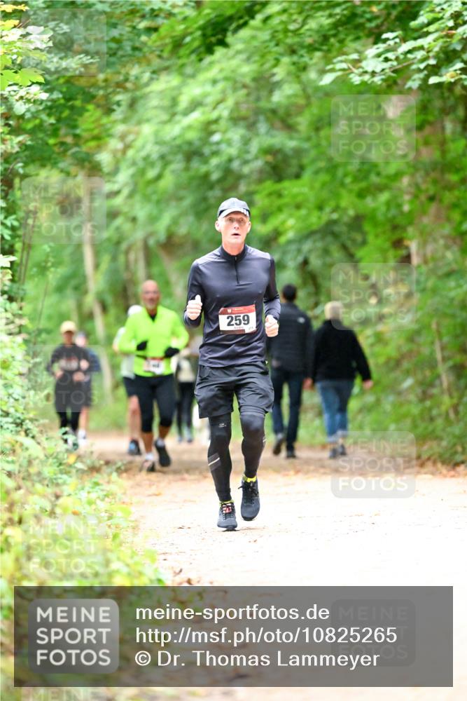 11.10.2026 - Bramfelder Halbmarathon 2026 Dr. Thomas Lammeyer http://msf.ph/oto/10825265 11.10.2026 10:48:51 Laufen 259 meine-sportfotos.de