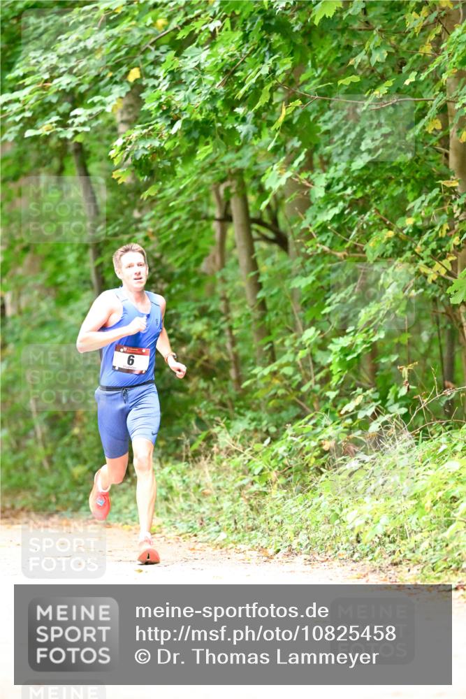 11.10.2026 - Bramfelder Halbmarathon 2026 Dr. Thomas Lammeyer http://msf.ph/oto/10825458 11.10.2026 10:50:05 Laufen  meine-sportfotos.de