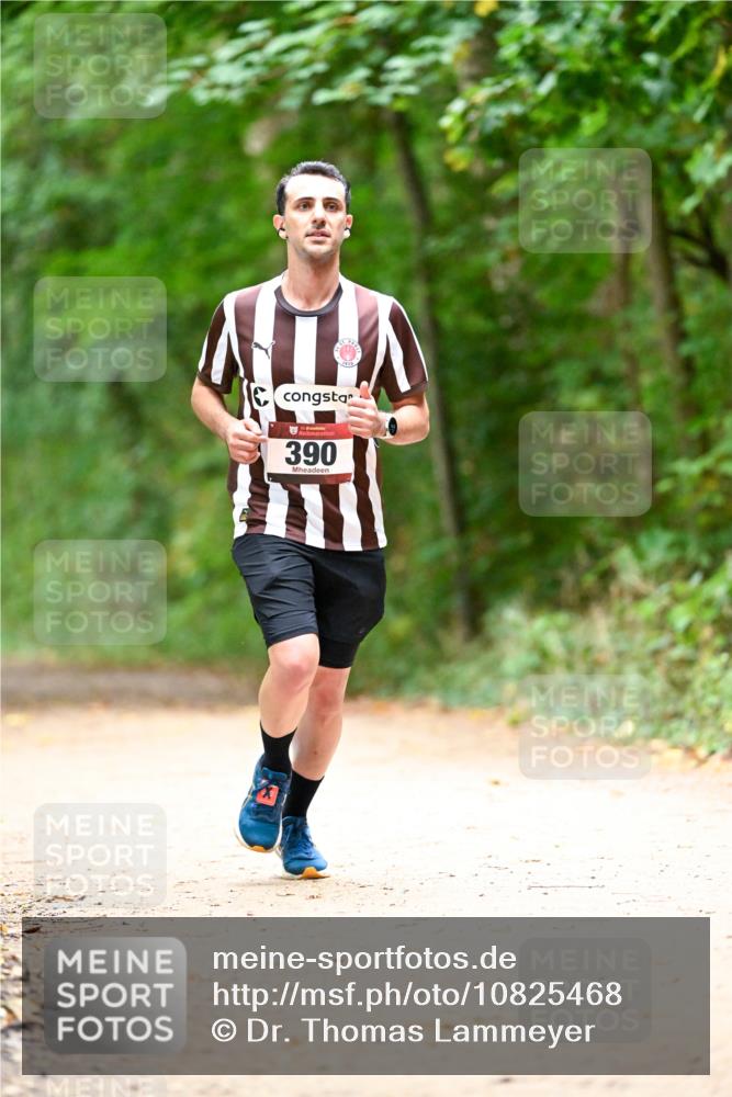 11.10.2026 - Bramfelder Halbmarathon 2026 Dr. Thomas Lammeyer http://msf.ph/oto/10825468 11.10.2026 10:50:07 Laufen 35, 390 meine-sportfotos.de