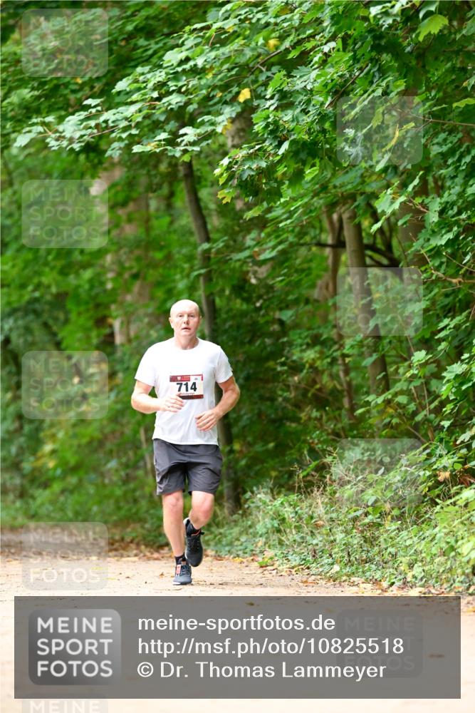 11.10.2026 - Bramfelder Halbmarathon 2026 Dr. Thomas Lammeyer http://msf.ph/oto/10825518 11.10.2026 10:50:20 Laufen 714 meine-sportfotos.de