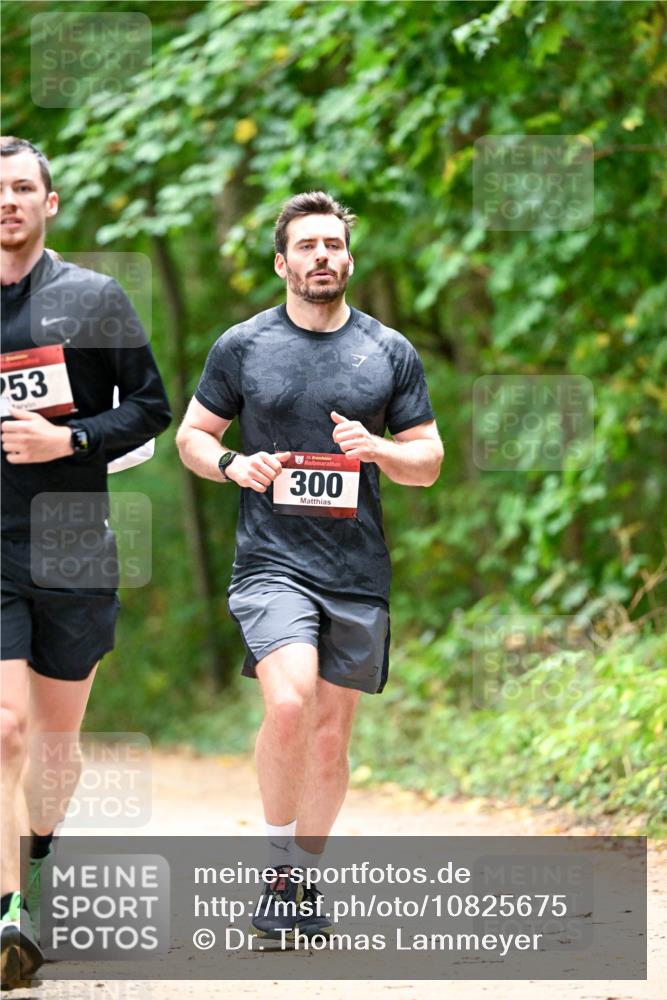 11.10.2026 - Bramfelder Halbmarathon 2026 Dr. Thomas Lammeyer http://msf.ph/oto/10825675 11.10.2026 10:50:56 Laufen 53, 35, 300 meine-sportfotos.de