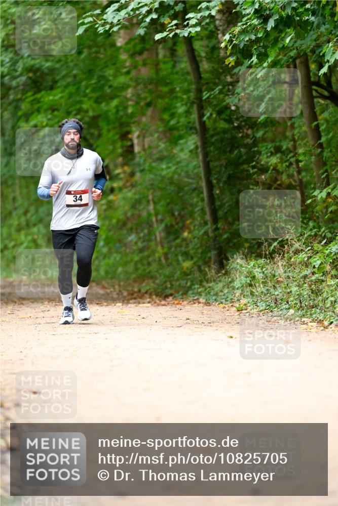 11.10.2026 - Bramfelder Halbmarathon 2026 Dr. Thomas Lammeyer http://msf.ph/oto/10825705 11.10.2026 10:51:03 Laufen 34 meine-sportfotos.de
