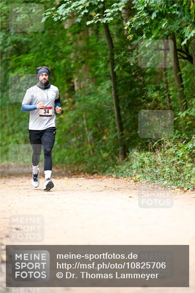 11.10.2026 - Bramfelder Halbmarathon 2026 Dr. Thomas Lammeyer http://msf.ph/oto/10825706 11.10.2026 10:51:04 Laufen 34 meine-sportfotos.de