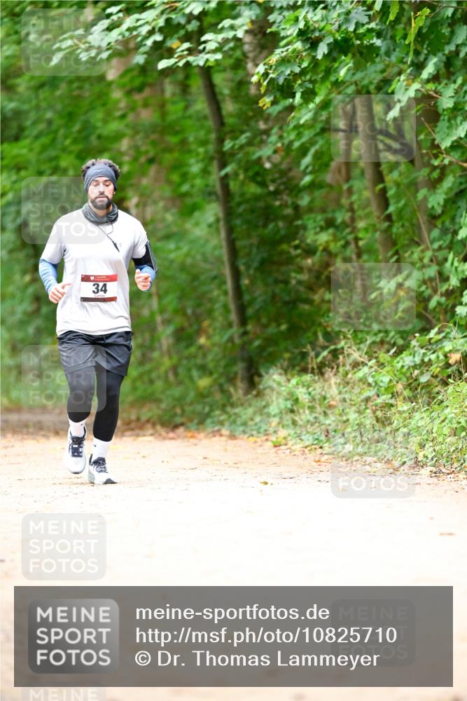 11.10.2026 - Bramfelder Halbmarathon 2026 Dr. Thomas Lammeyer http://msf.ph/oto/10825710 11.10.2026 10:51:05 Laufen 34 meine-sportfotos.de