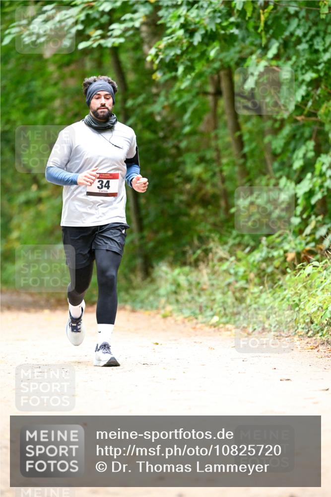 11.10.2026 - Bramfelder Halbmarathon 2026 Dr. Thomas Lammeyer http://msf.ph/oto/10825720 11.10.2026 10:51:06 Laufen 34 meine-sportfotos.de