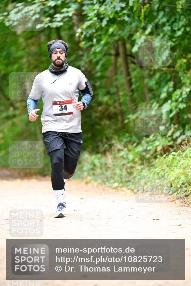 11.10.2026 - Bramfelder Halbmarathon 2026 Dr. Thomas Lammeyer http://msf.ph/oto/10825723 11.10.2026 10:51:06 Laufen 34 meine-sportfotos.de