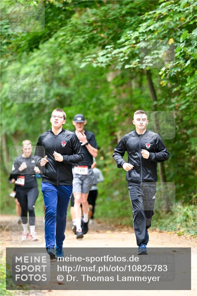 11.10.2026 - Bramfelder Halbmarathon 2026 Dr. Thomas Lammeyer http://msf.ph/oto/10825783 11.10.2026 10:51:33 Laufen 29, 720 meine-sportfotos.de