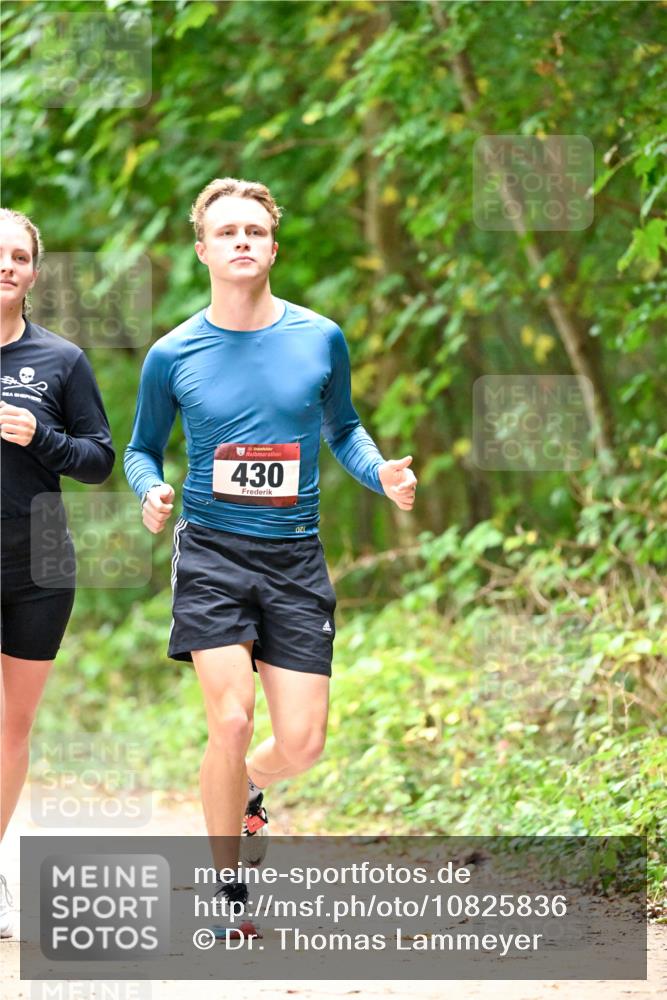 11.10.2026 - Bramfelder Halbmarathon 2026 Dr. Thomas Lammeyer http://msf.ph/oto/10825836 11.10.2026 10:51:43 Laufen 35, 430 meine-sportfotos.de