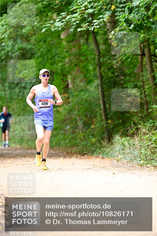 11.10.2026 - Bramfelder Halbmarathon 2026 Dr. Thomas Lammeyer http://msf.ph/oto/10826171 11.10.2026 10:53:57 Laufen 496 meine-sportfotos.de