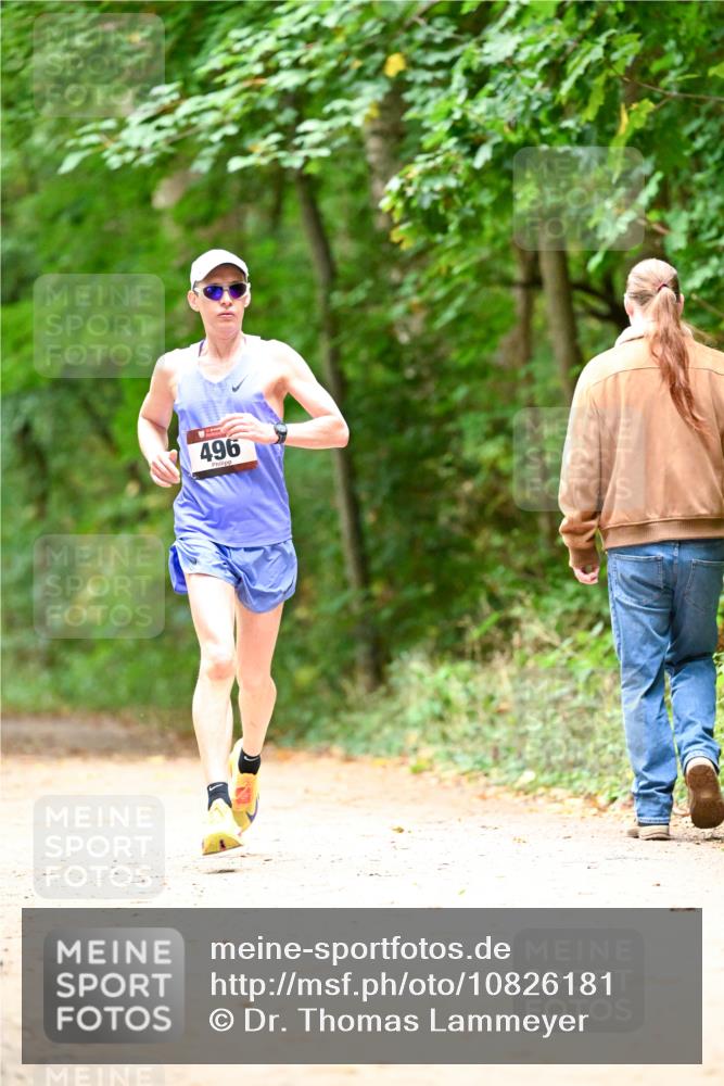 11.10.2026 - Bramfelder Halbmarathon 2026 Dr. Thomas Lammeyer http://msf.ph/oto/10826181 11.10.2026 10:53:58 Laufen 496 meine-sportfotos.de