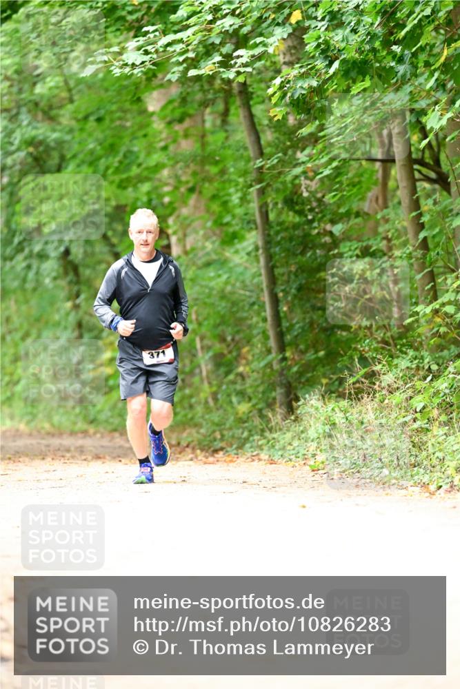 11.10.2026 - Bramfelder Halbmarathon 2026 Dr. Thomas Lammeyer http://msf.ph/oto/10826283 11.10.2026 10:54:31 Laufen 371 meine-sportfotos.de